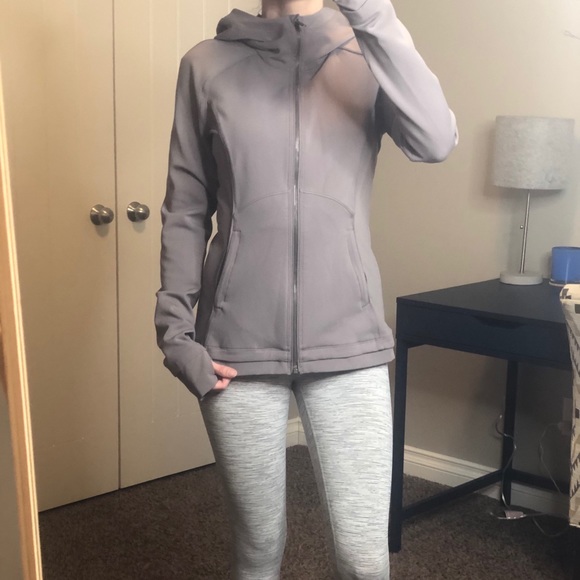 Lululemon 🍋 Jacket - Picture 10 of 13